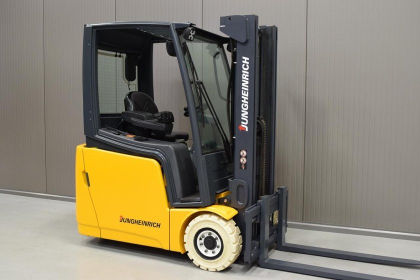 Погрузчик Jungheinrich EFG 215