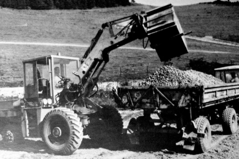 Фронтальный погрузчик un 053