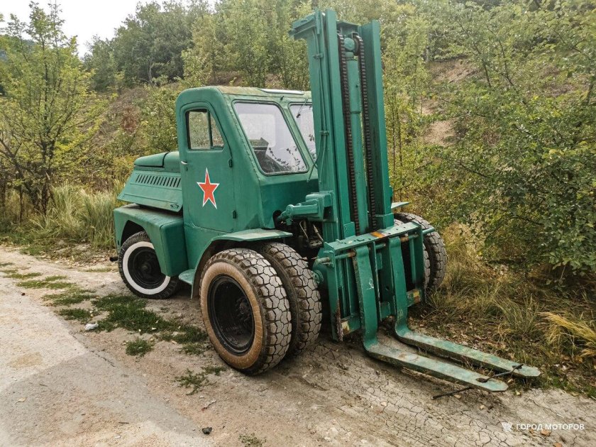 Вилочный погрузчик ЛЗА 4008