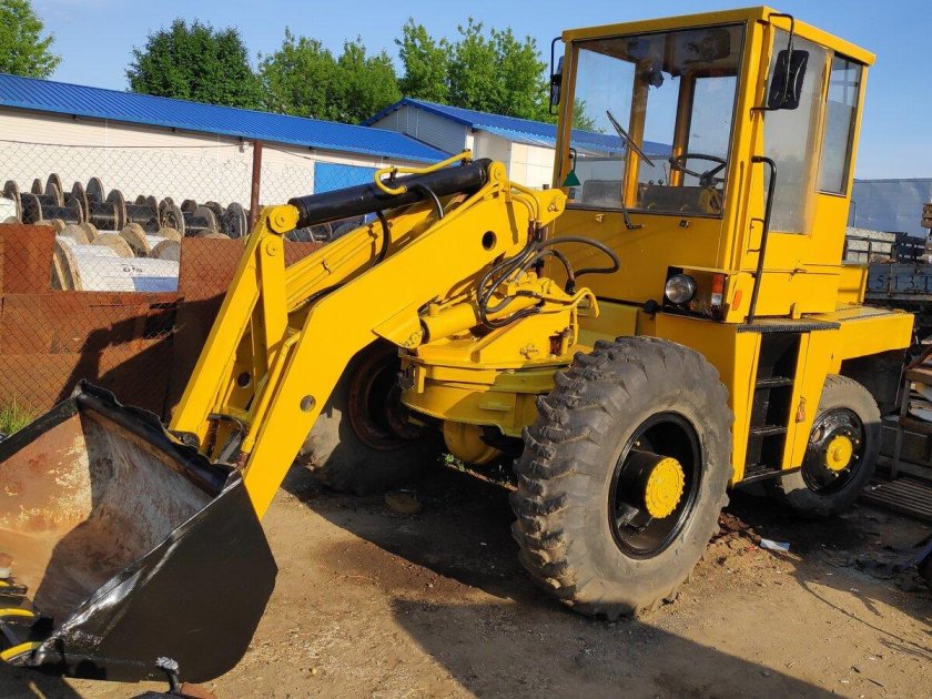 Погрузчик Detva un-053