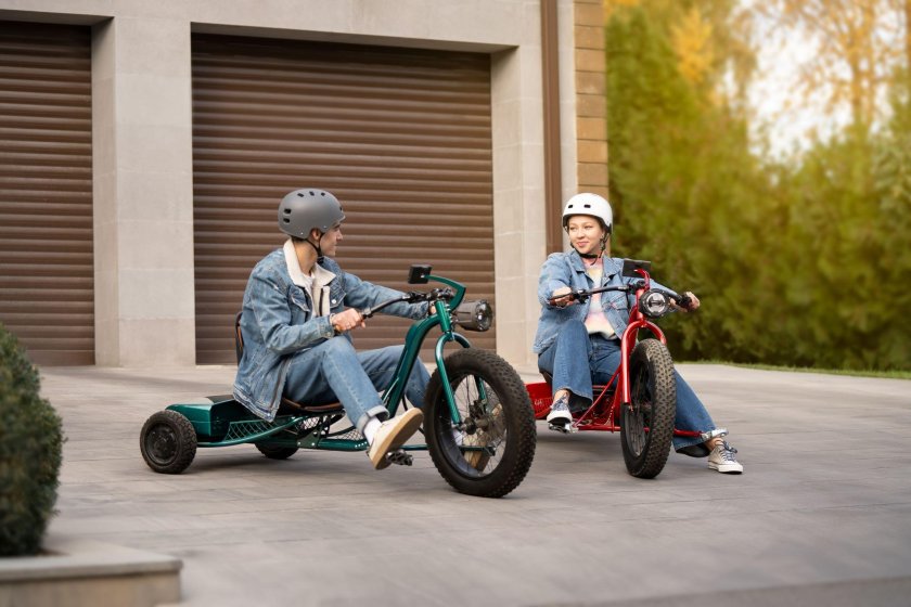 Трёхколёсный электровелосипед