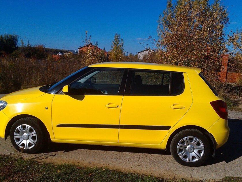 Шкода фабия 2011