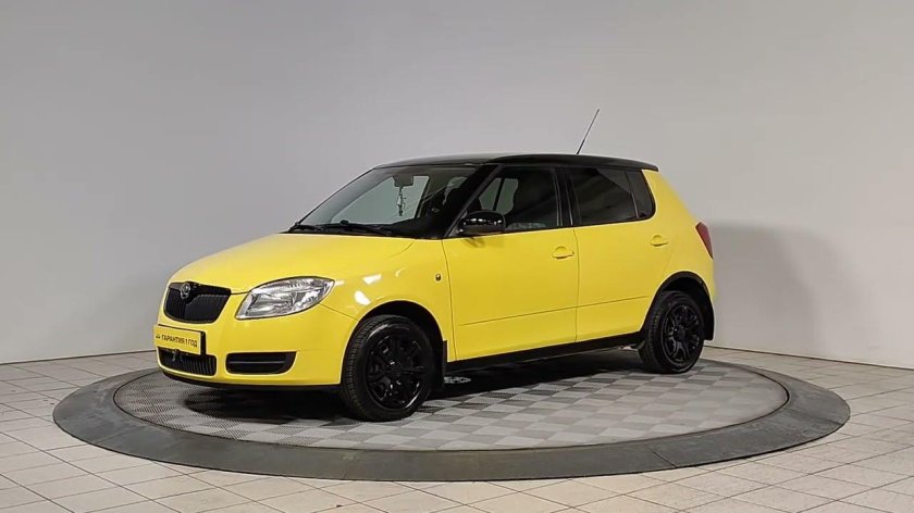 Шкода Фабия 2009 года