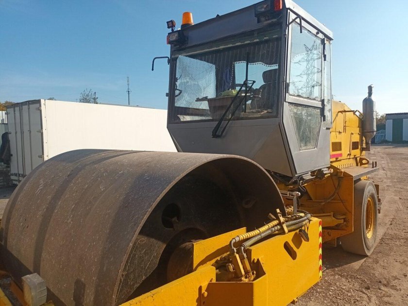 Каток грунтовый раскат ду-85