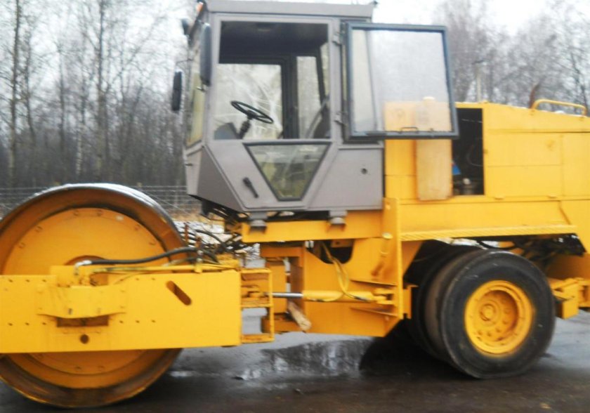 Раскат каток вибрационный Ду-84