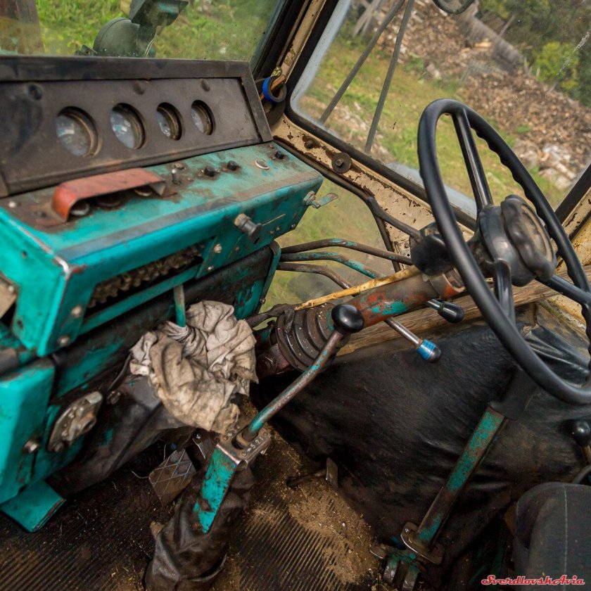 ЮМЗ-6 трактор