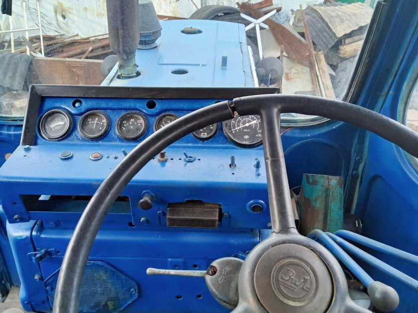 Трактор юмз 6