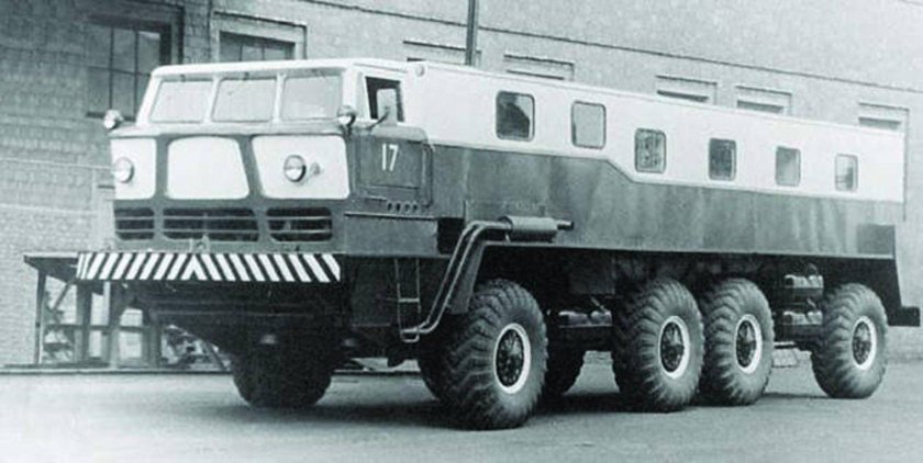 ЗИЛ-135 тягач