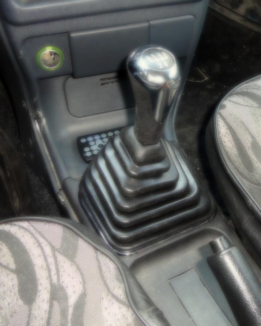 Чехол рычага КПП ВАЗ 2114 резиновый