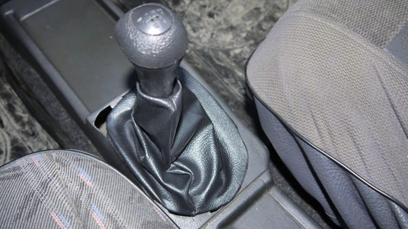 Чехол КПП ВАЗ 2109