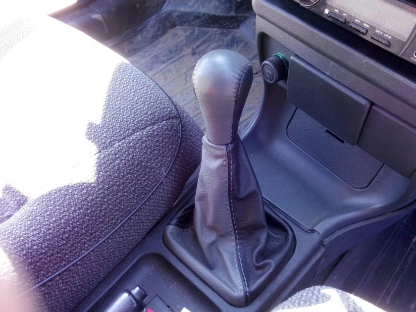 Кожух ручки КПП ВАЗ 2114