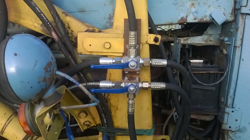 Кран тройник для гидравлики МТЗ 82