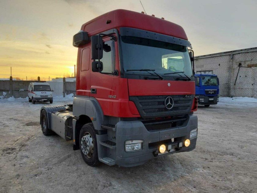 Мерседес аксор 1840