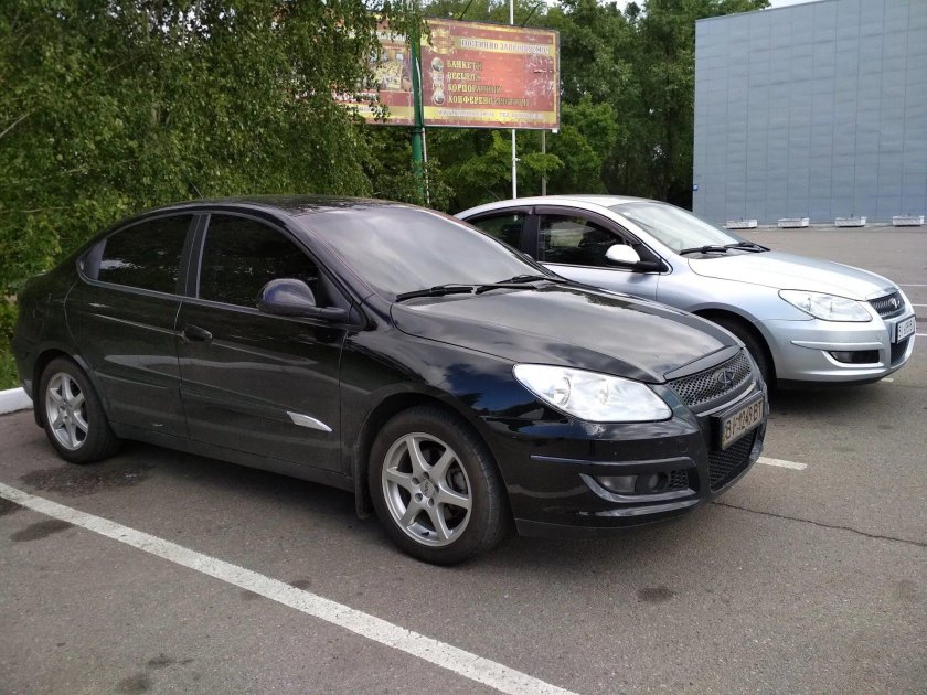 Чери м11 хэтчбек чёрный