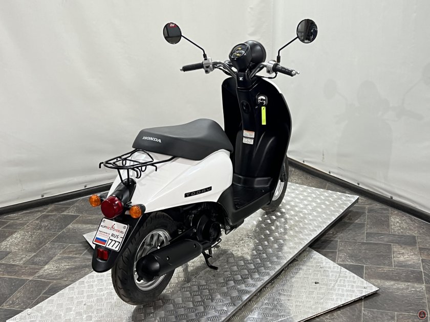 Скутер honda