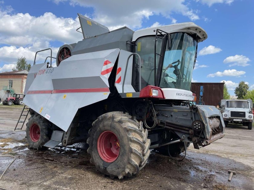 Комбайн зерноуборочный РСМ-101 "вектор-410"