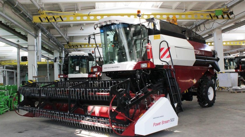 Комбайн Ростсельмаш 410
