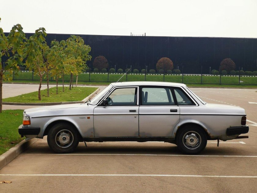 Volvo 240 gl