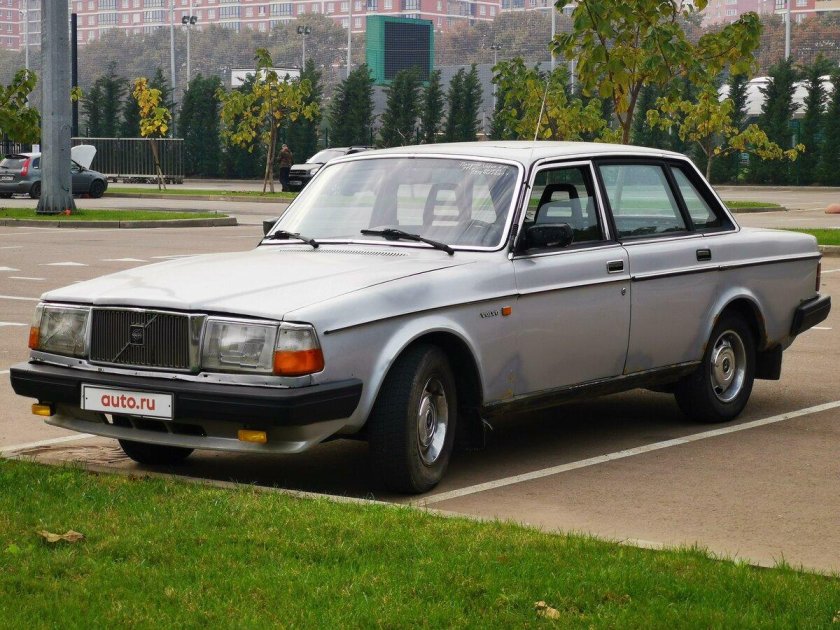 Volvo 240 gl