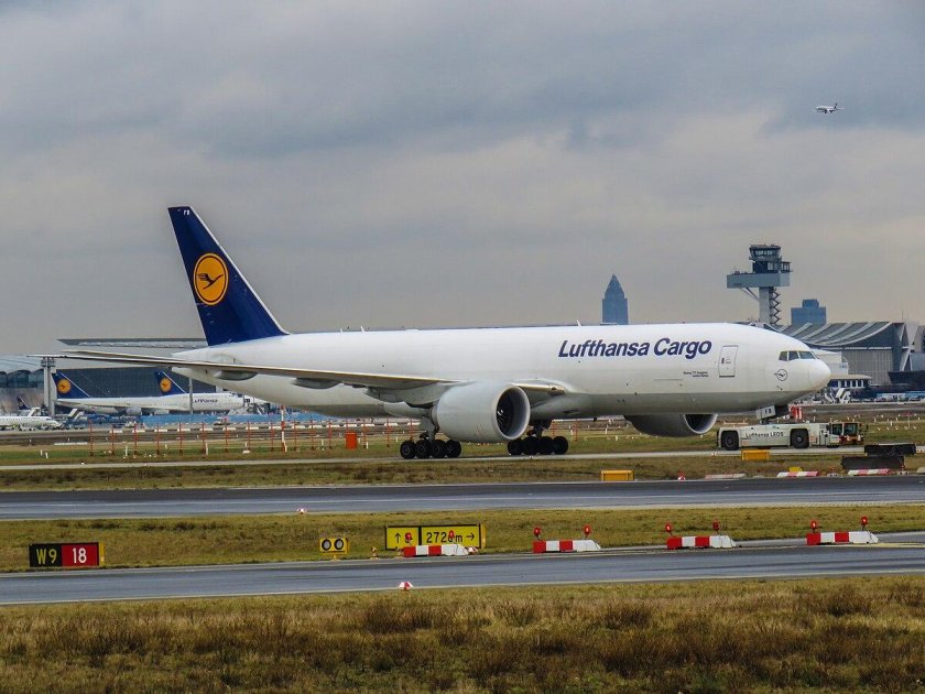 Боинг 777 cargo