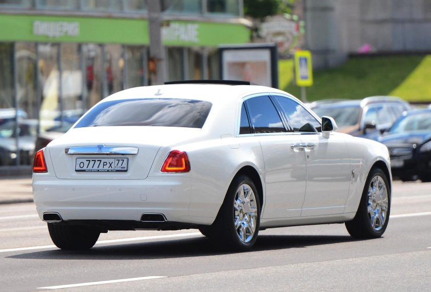 Роллс Ройс 777 77