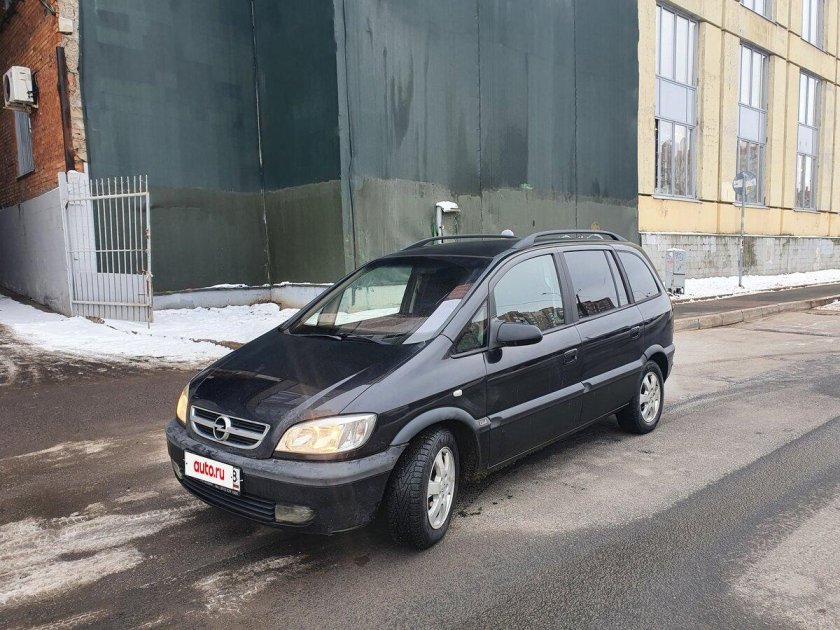 Опель зафира 2004