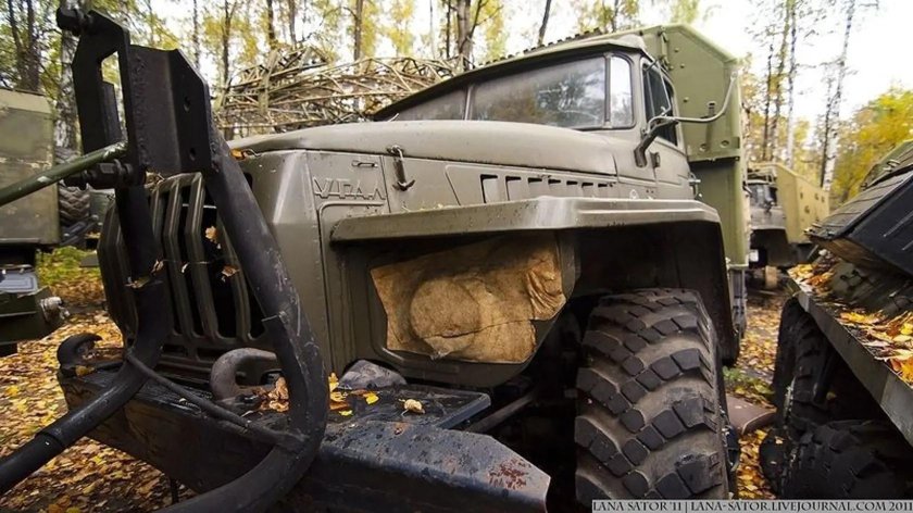 Кладбище заброшенной военной техники Подмосковье