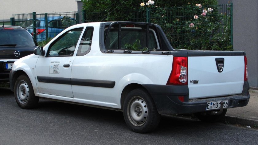 Renault Logan Pickup