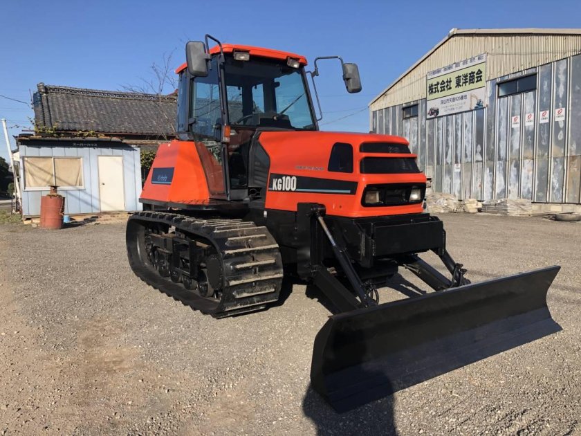 Гусеничный трактор Кубота