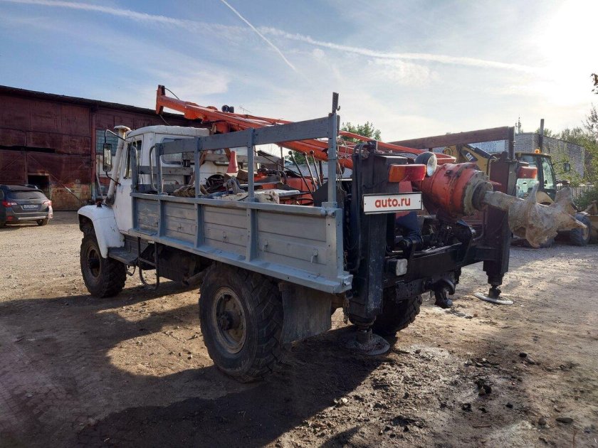 Бурильно крановая машина