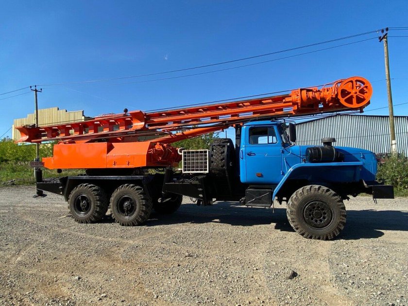 Сваебойная машина БМ 811