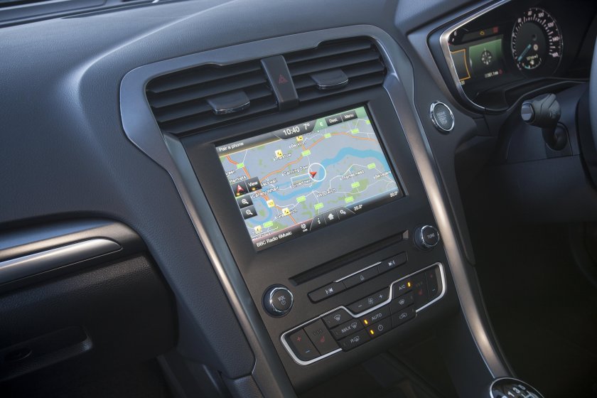 Ford Mondeo 5 sync