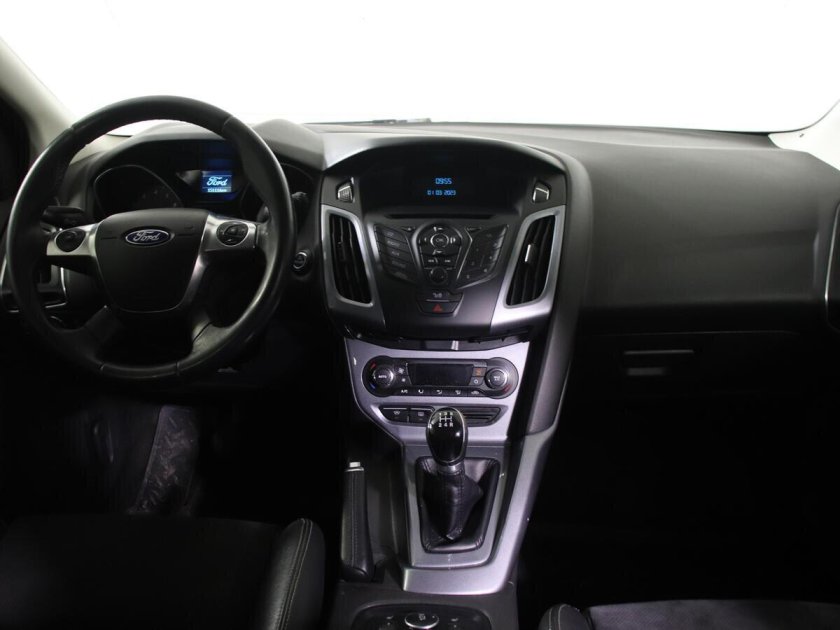 Форд фокус 3 Рестайлинг максимальная комплектация