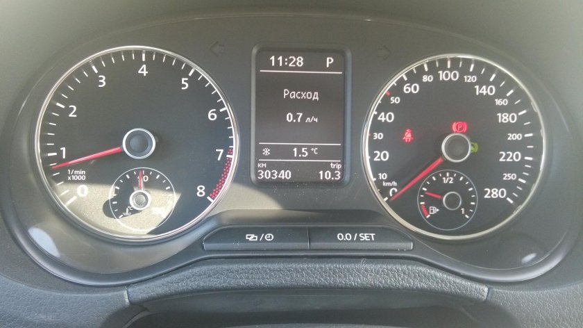 Приборная панель Фольксваген поло седан