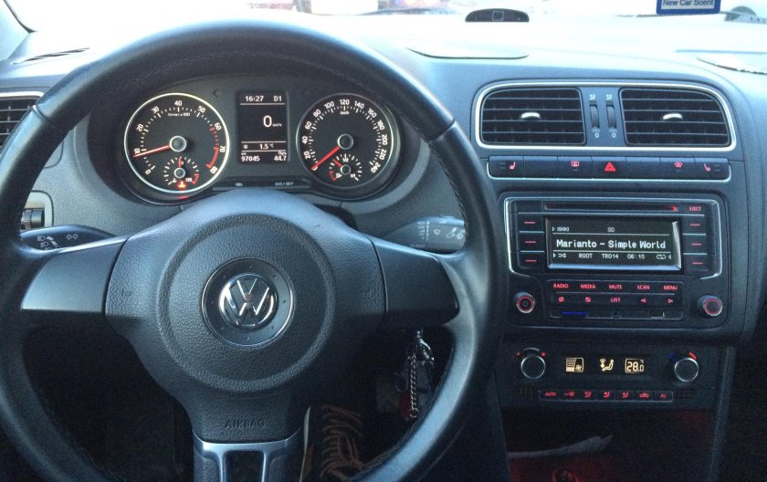 Панель Фольксваген поло седан 2012