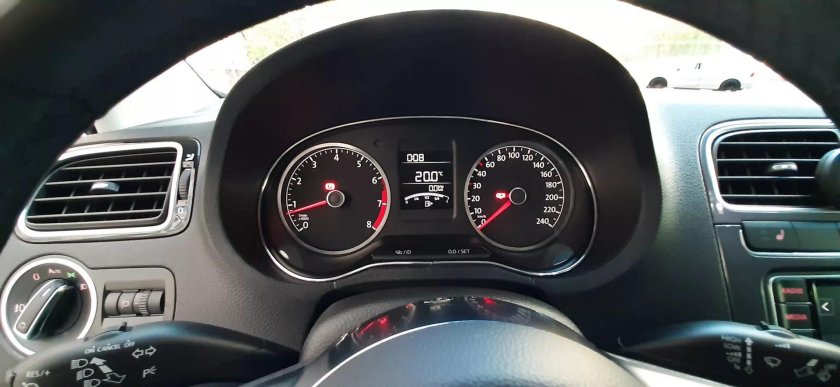 Фольксваген поло панель 2018 приборная седан