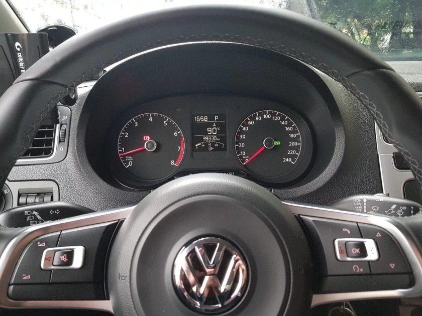 Фольксваген поло панель 2018 приборная седан