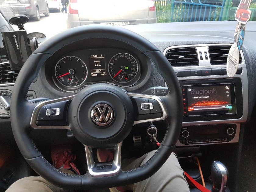 Фольксваген поло приборная