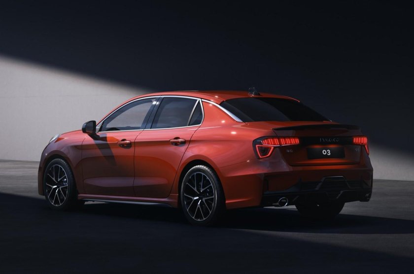 Lynk co седан