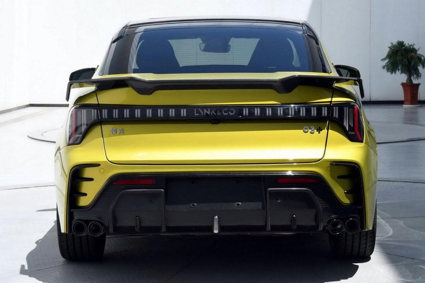 2021 Lynk &amp; co 03+