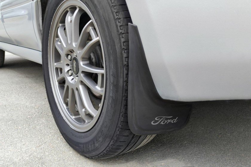 Брызговик универсальный резиновый