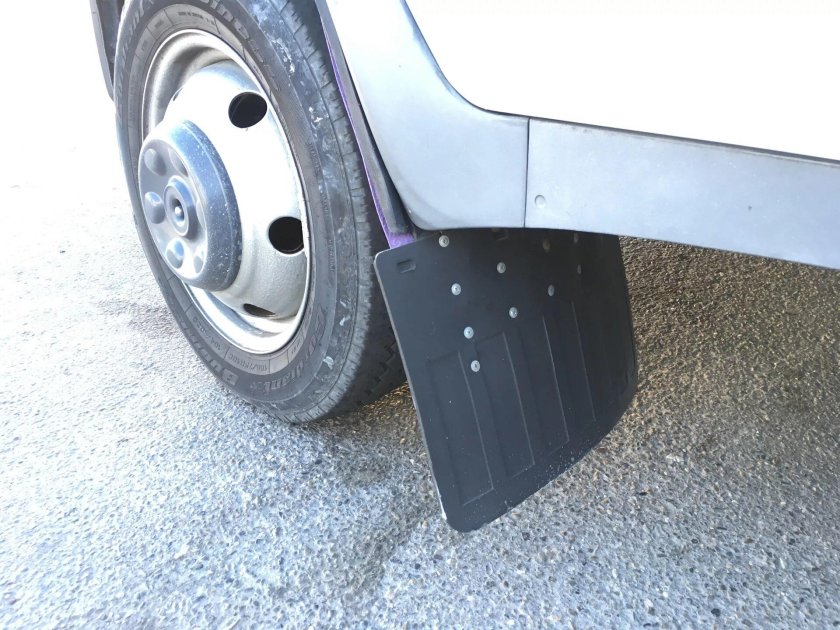 Брызговики передние ГАЗ 3302