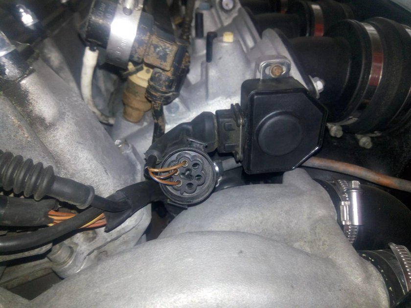 Разъём дроссельной заслонки БМВ е39