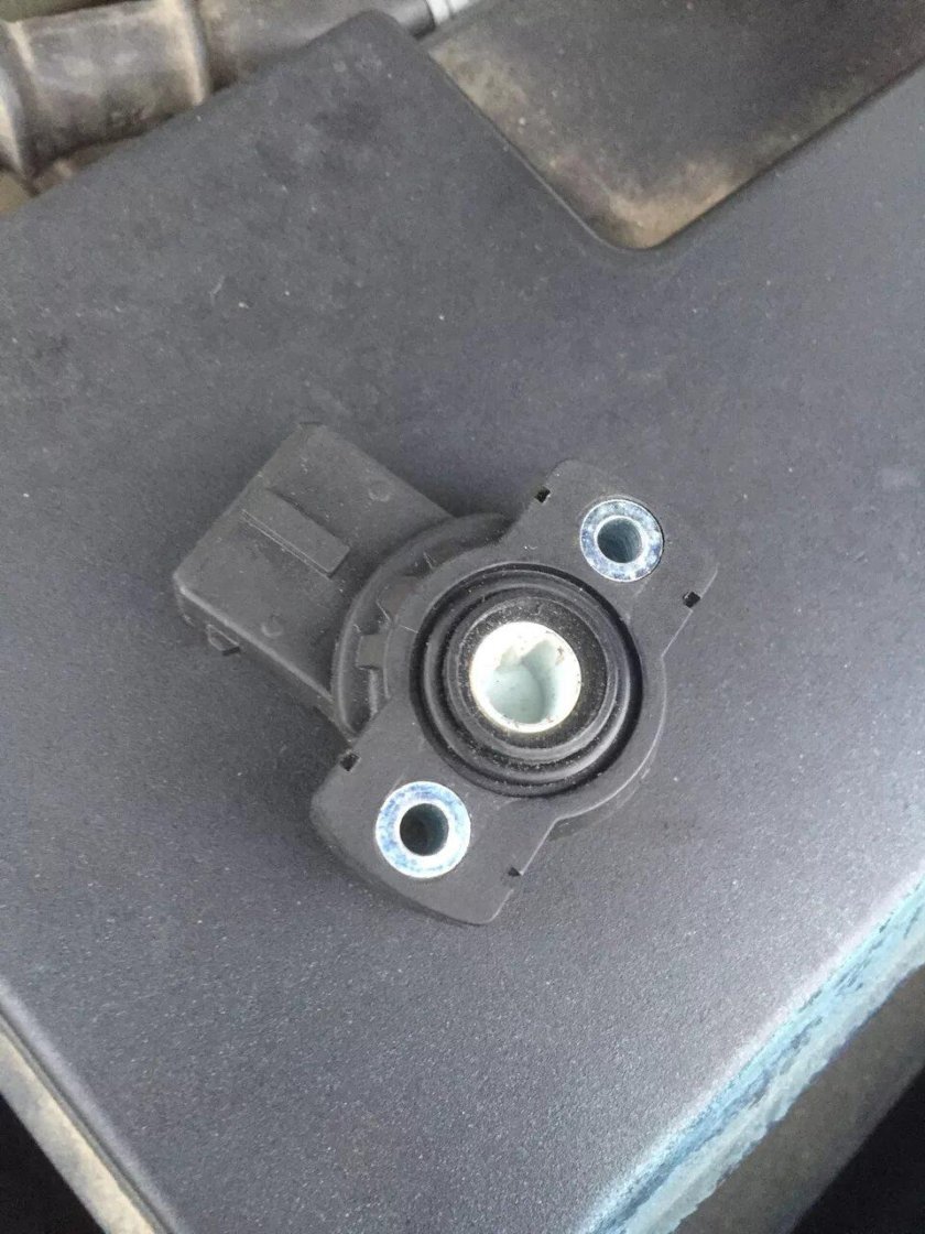 Потенциометр дроссельной заслонки БМВ е34