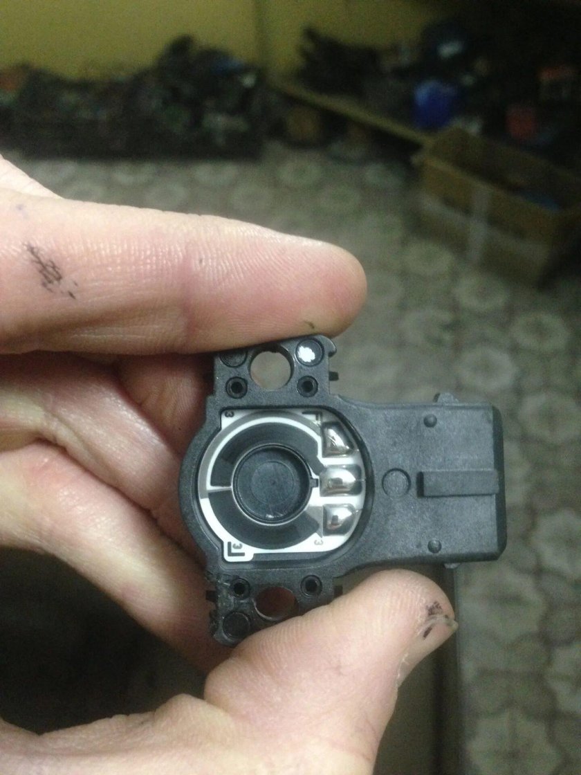 Датчик дроссельной заслонки БМВ е34