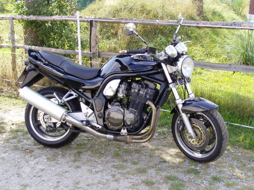 Suzuki Bandit 1200 n
