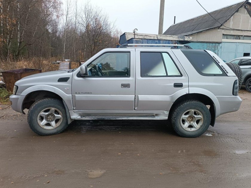 Опель фронтера