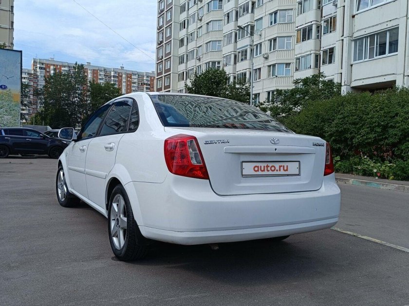 Дэу Гентра 2015