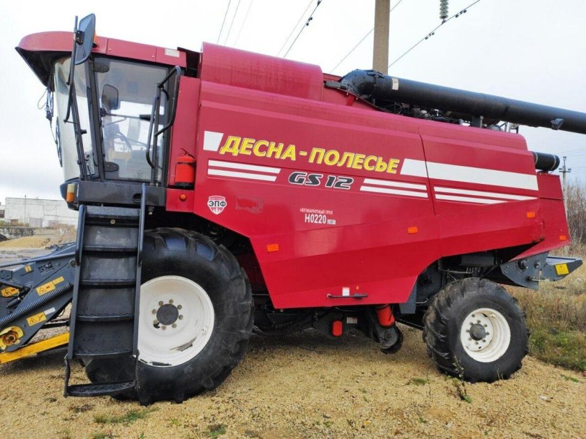 Зерноуборочный комбайн полесье gs10
