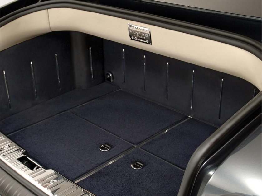 Роллс Ройс Фантом багажник